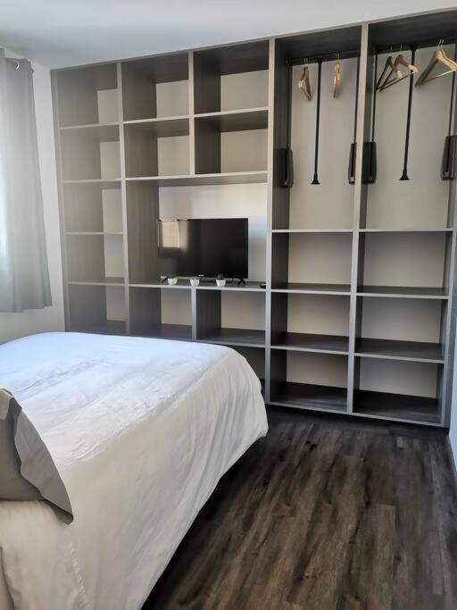 Appartement Centre-Ville เอเวรอ ภายนอก รูปภาพ
